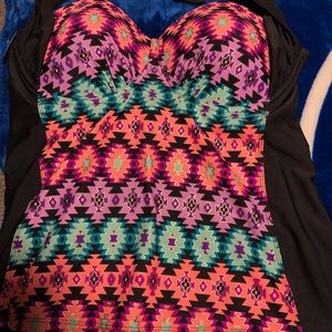 Tankini Top. Catalina Never worn. Size L. 36/38D